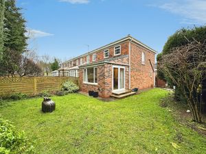 Photo 15- click for photo gallery